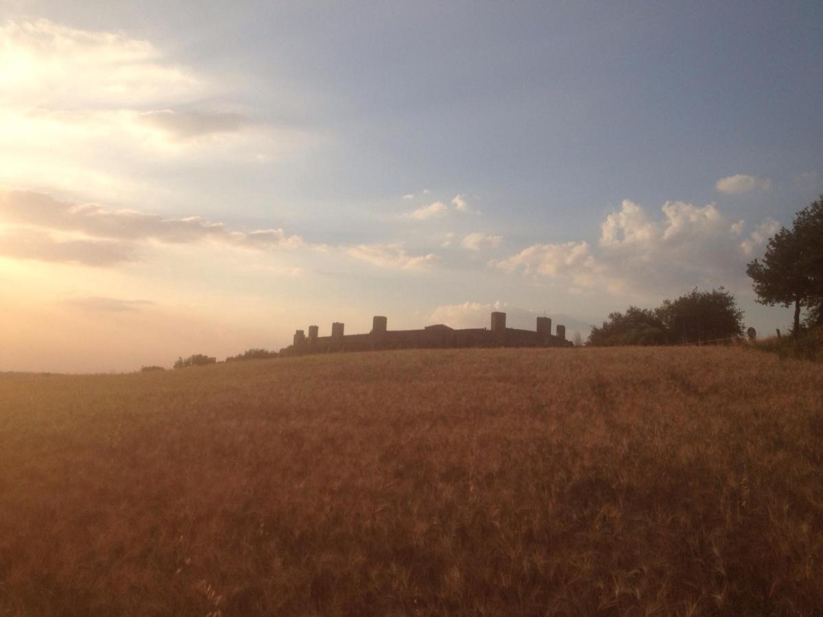 Villa Monteriggioni Castello Extérieur photo