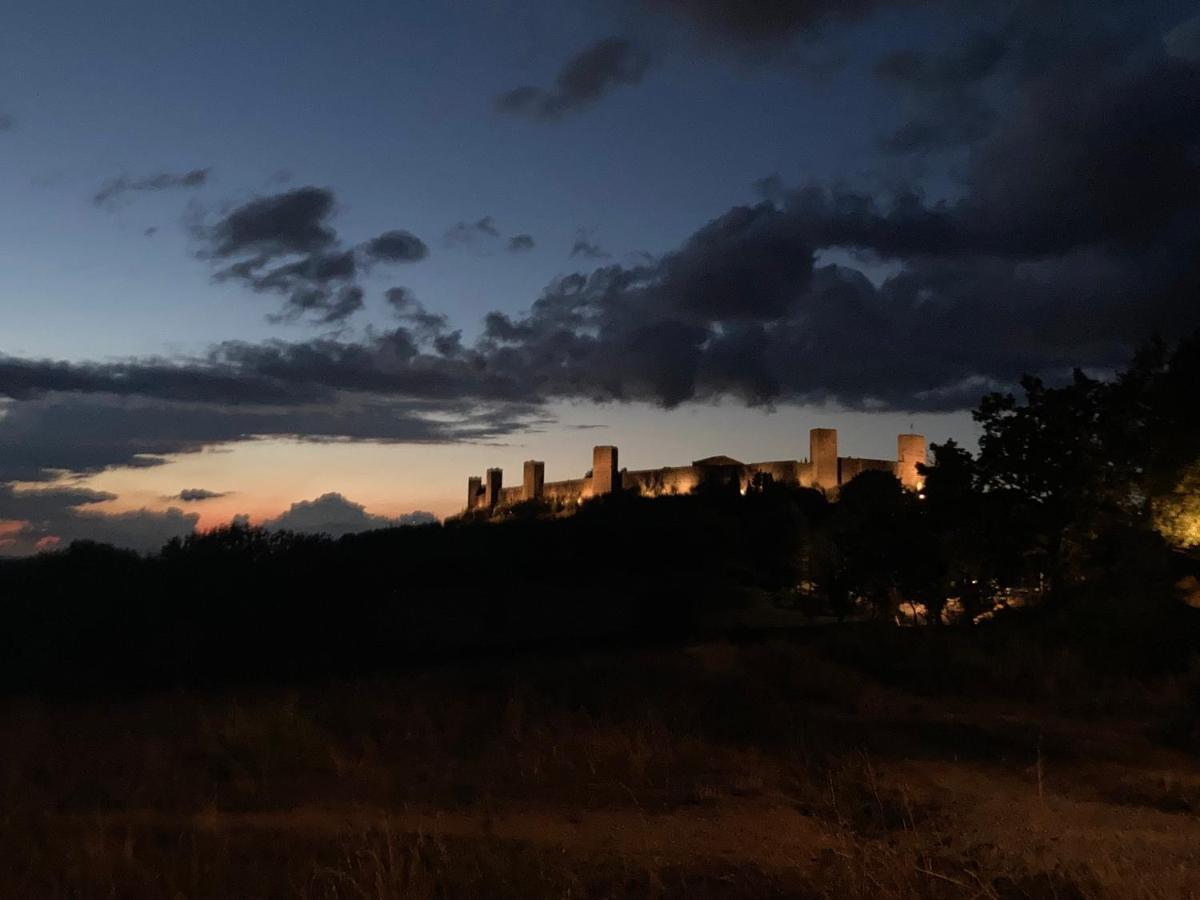 Villa Monteriggioni Castello Extérieur photo